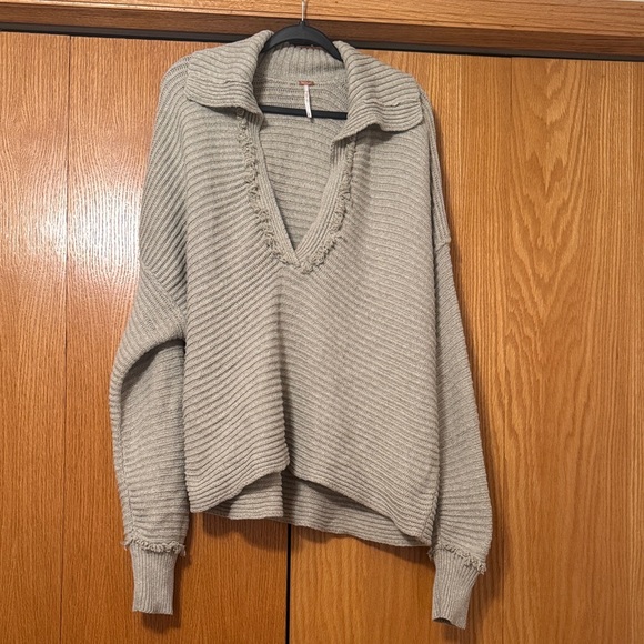 FREE PEOPLE nwot Grey Marlie pullover - Picture 3 of 11